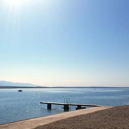 By The Sea - 18591 Daire *