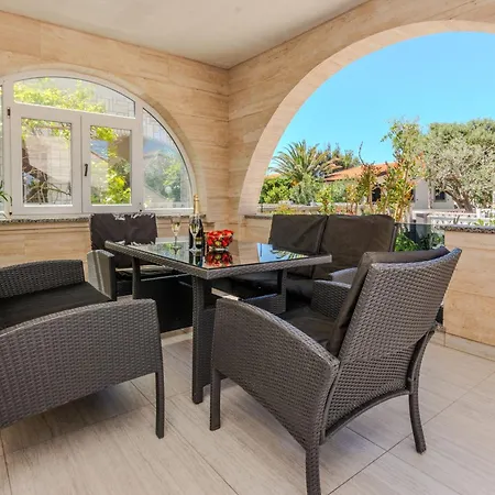 By The Sea - 18591 Apartment Vir