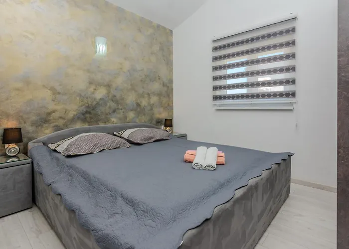 By The Sea - 18591 Apartament